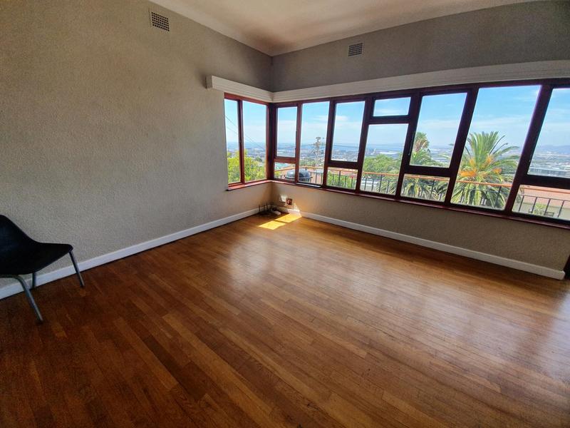 To Let 4 Bedroom Property for Rent in University Estate Western Cape